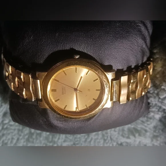 Vintage Seiko SX V701-1K00 Goldtone - Picture 4 of 8